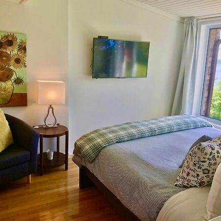 Chelsea Auberge Tom B&B المظهر الخارجي الصورة