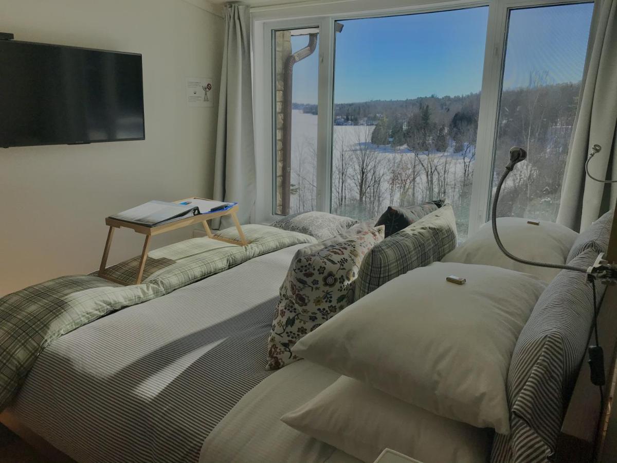 Chelsea Auberge Tom B&B المظهر الخارجي الصورة