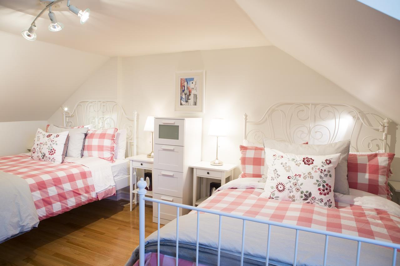 Chelsea Auberge Tom B&B المظهر الخارجي الصورة