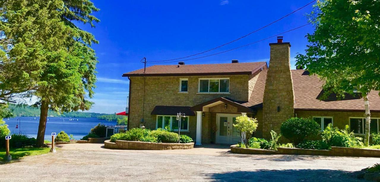 Chelsea Auberge Tom B&B المظهر الخارجي الصورة