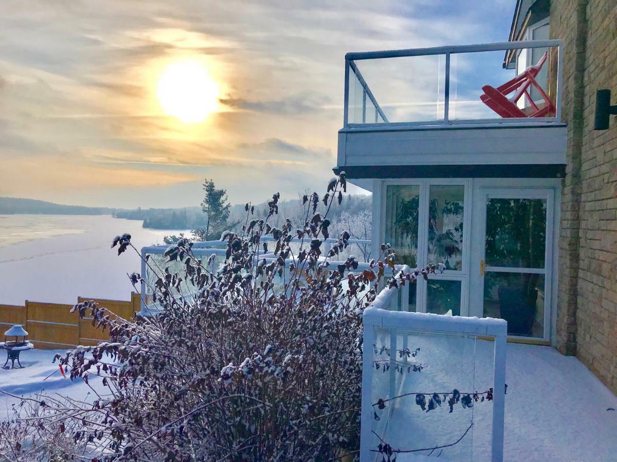 Chelsea Auberge Tom B&B المظهر الخارجي الصورة